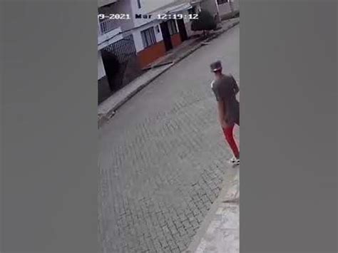 amigo dele pelas costas syndicete avxmini|Amigo ataca com facadas outro amigo pelas costas.